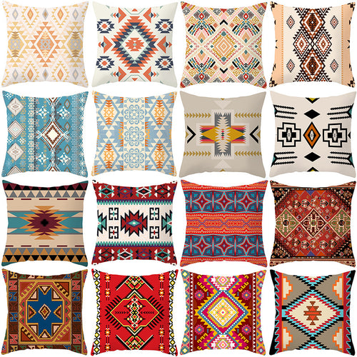 Housse de coussin bohème en velours à motifs géométriques colorés — MaisonFAME