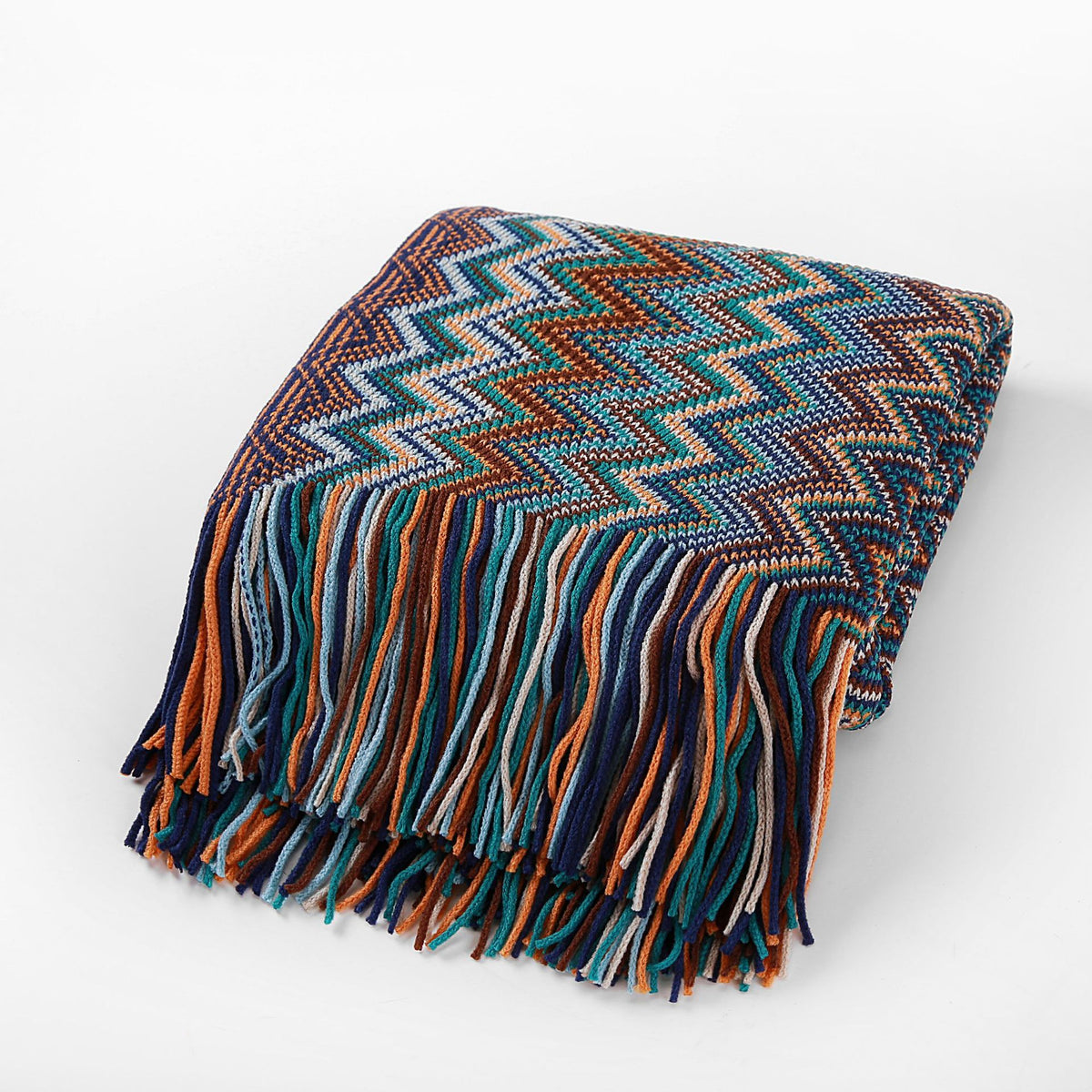 Détail du tricot à rayures du plaid bohème — MaisonFAME