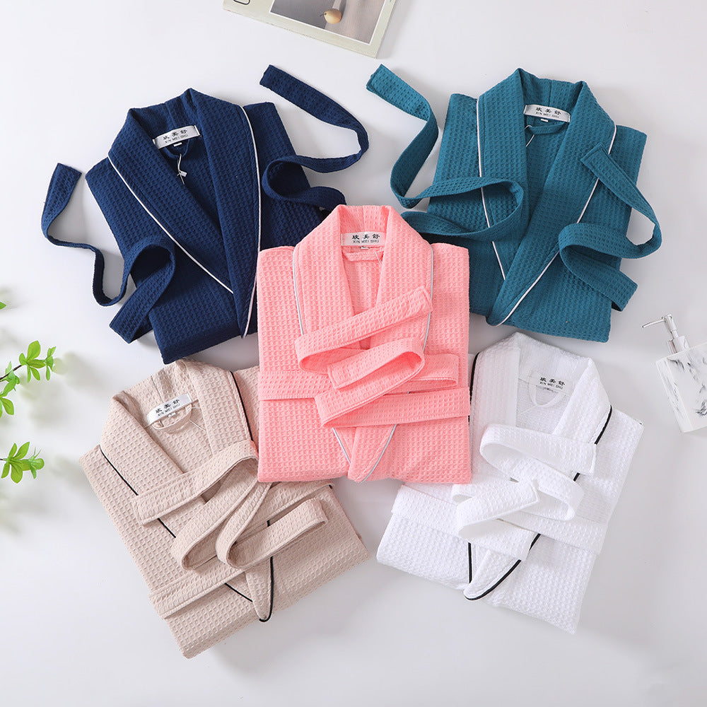 Peignoirs en coton gaufré pliés dans tous les coloris, idée cadeau — MaisonFAME