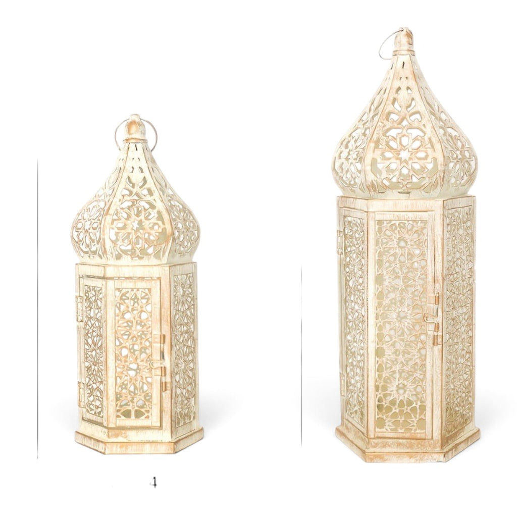 Lanterne marocaine MaisonFAME en métal blanc brossé doré avec motifs ajourés complexes pour une ambiance décorative
